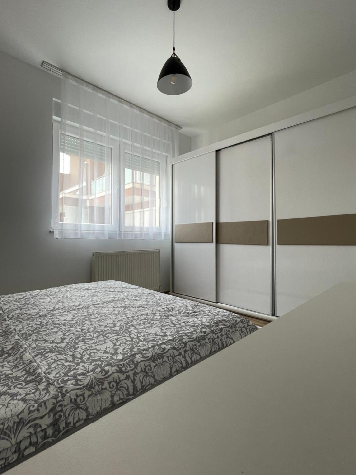 Entire Apartment - Near The Center Pristina Buitenkant foto